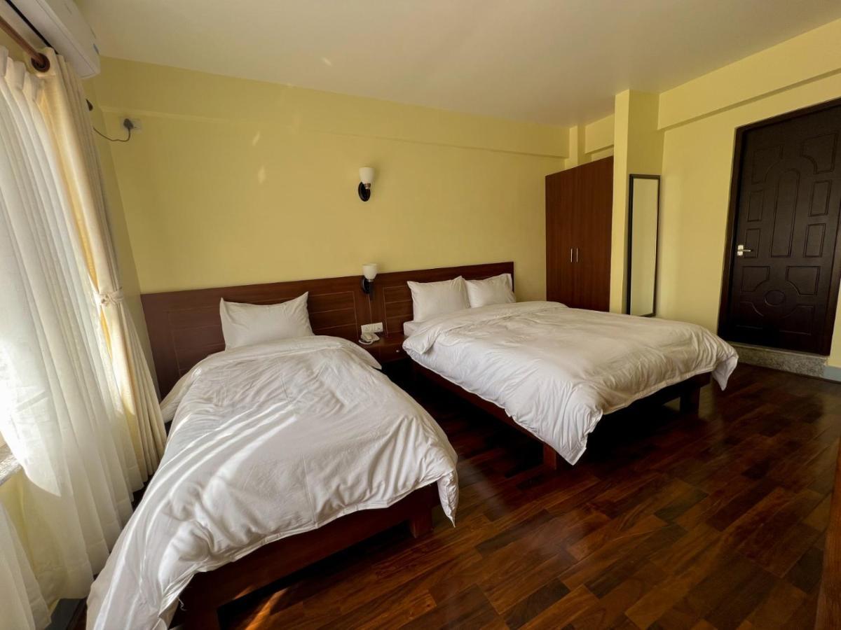 Hotel Claire Inn Катманду Екстериор снимка