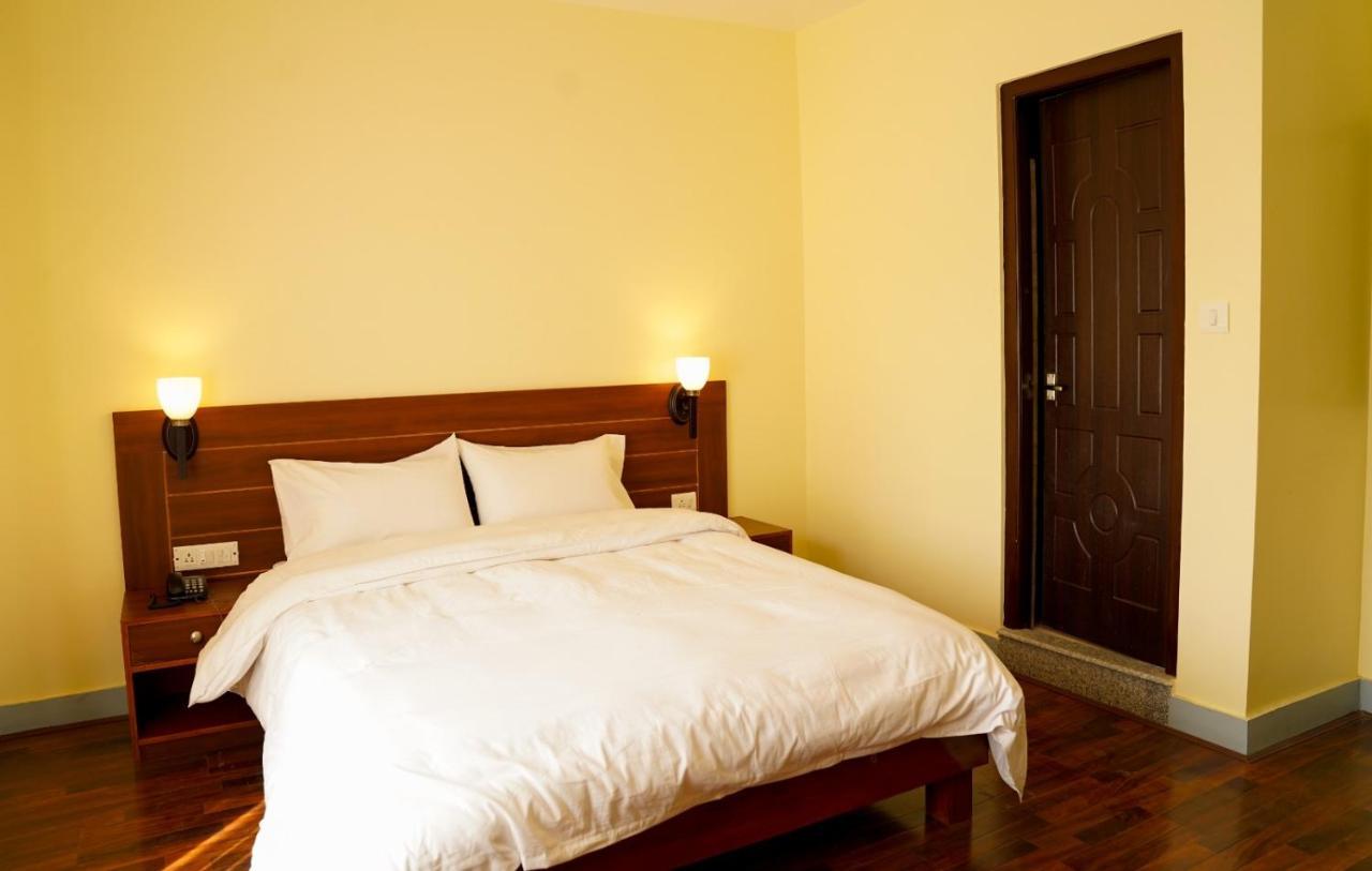 Hotel Claire Inn Катманду Екстериор снимка